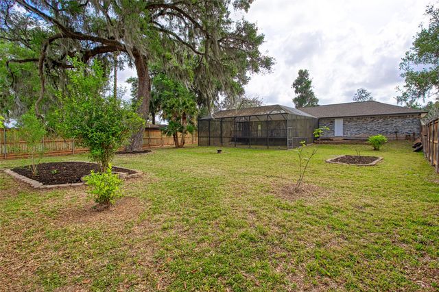 339 Freeman Boulevard, West Columbia, TX 77486