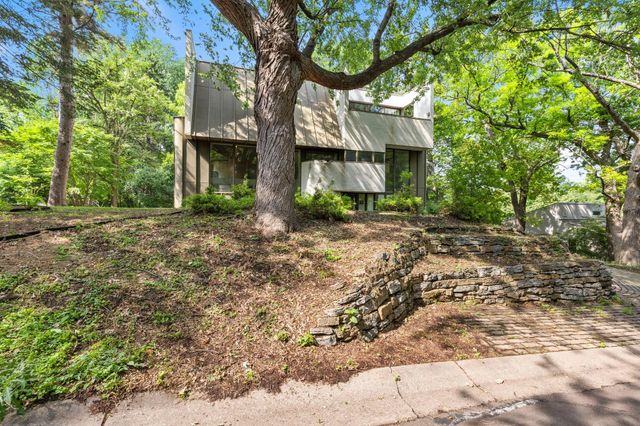 4200 Poplar Drive, Golden Valley, MN 55422