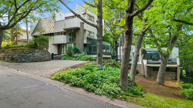 4200 Poplar Drive, Golden Valley, MN 55422