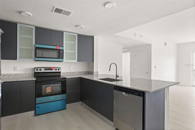 5563 MILLENIA PARK BOULEVARD 401, Orlando, FL 32839