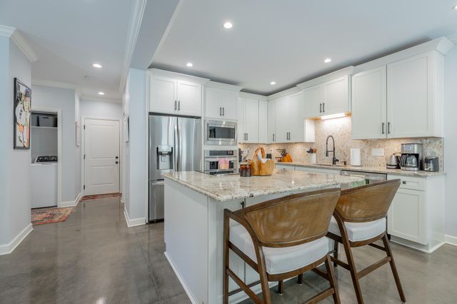 1342 Hixson Pike, Chattanooga, TN 37405