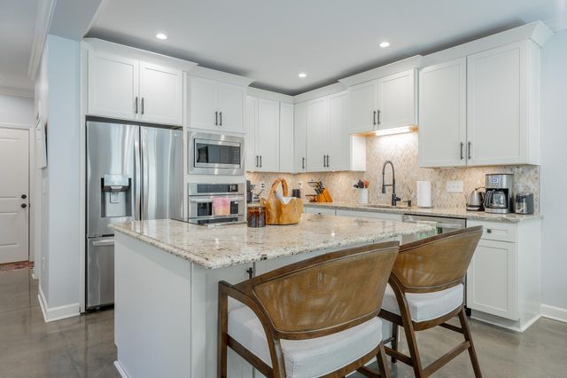 1342 Hixson Pike, Chattanooga, TN 37405