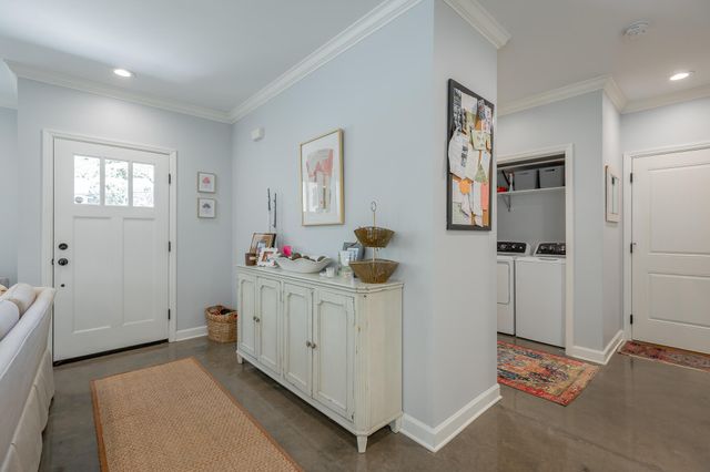 1342 Hixson Pike, Chattanooga, TN 37405