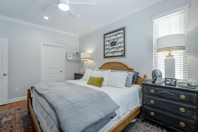 1342 Hixson Pike, Chattanooga, TN 37405