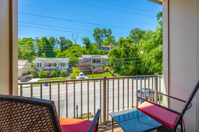 1342 Hixson Pike, Chattanooga, TN 37405