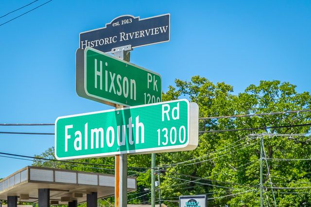 1342 Hixson Pike, Chattanooga, TN 37405