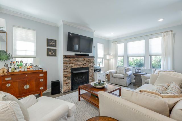 1342 Hixson Pike, Chattanooga, TN 37405