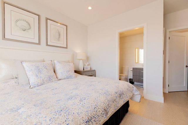 50 Symphony Rd 501, Boston, MA 02115