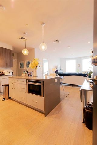 50 Symphony Rd 501, Boston, MA 02115