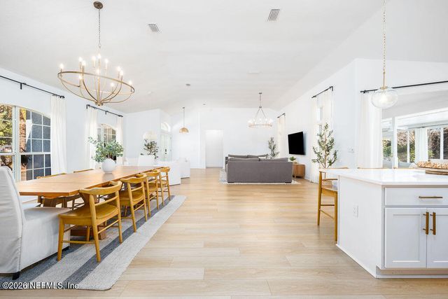 4443 CHASEWOOD Drive, Jacksonville, FL 32225