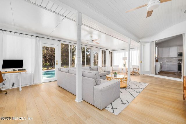 4443 CHASEWOOD Drive, Jacksonville, FL 32225