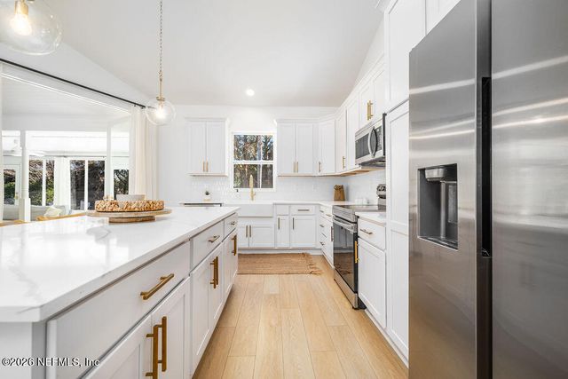 4443 CHASEWOOD Drive, Jacksonville, FL 32225