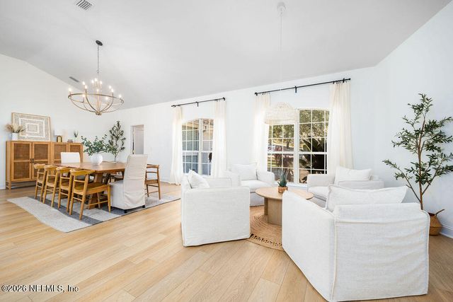 4443 CHASEWOOD Drive, Jacksonville, FL 32225