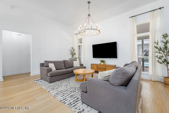 4443 CHASEWOOD Drive, Jacksonville, FL 32225