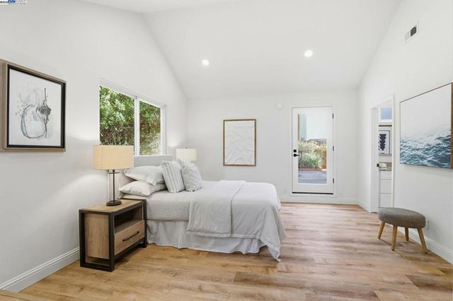 240 Carmelita Pl, Fremont, CA 94539