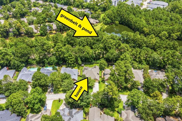 46 E Hobbit Glen Drive, The Woodlands, TX 77384
