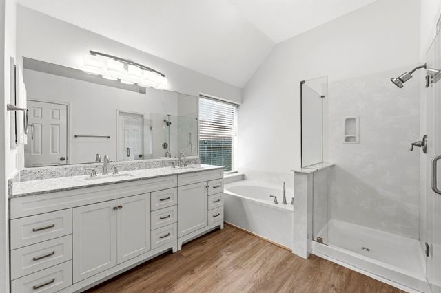 46 E Hobbit Glen Drive, The Woodlands, TX 77384