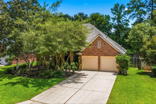 46 E Hobbit Glen Drive, The Woodlands, TX 77384