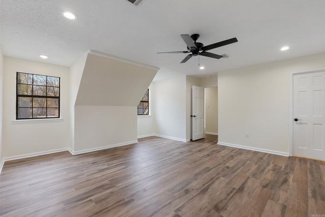10 Woodbridge Drive, Conway, AR 72034