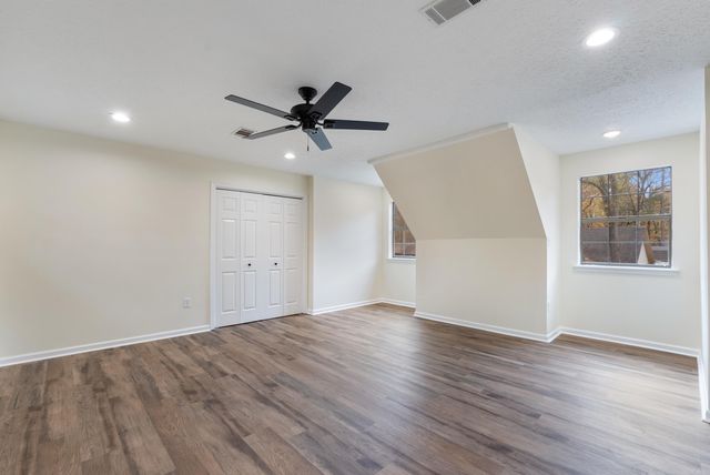 10 Woodbridge Drive, Conway, AR 72034