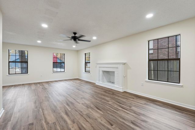10 Woodbridge Drive, Conway, AR 72034