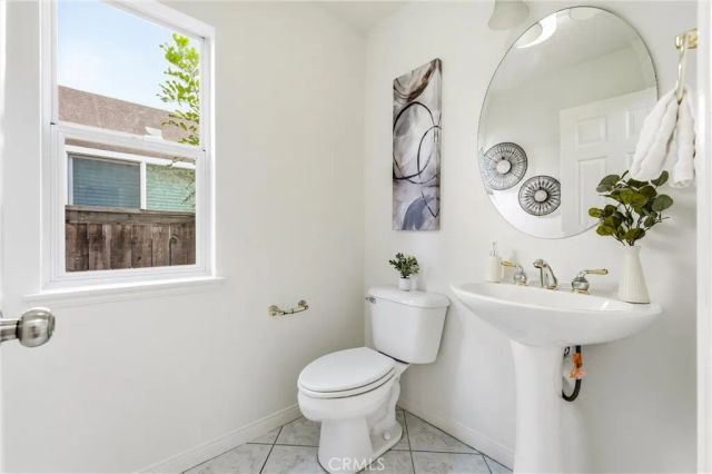 81 Linhaven, Irvine, CA 92602