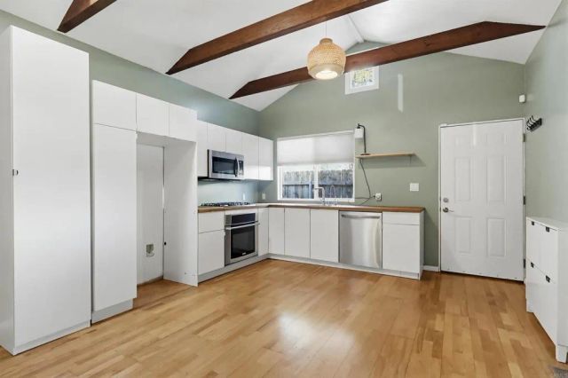 1542 W 17th Street, Los Angeles, CA 90006