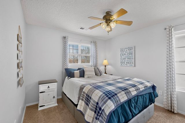 3735 Buckskin Loop NE, Rio Rancho, NM 87144