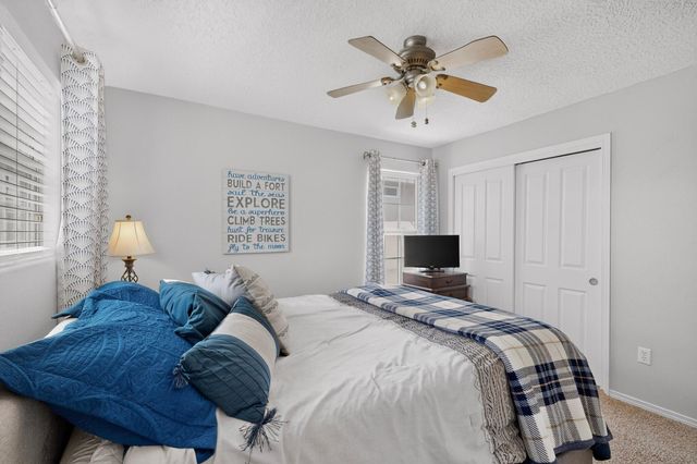 3735 Buckskin Loop NE, Rio Rancho, NM 87144