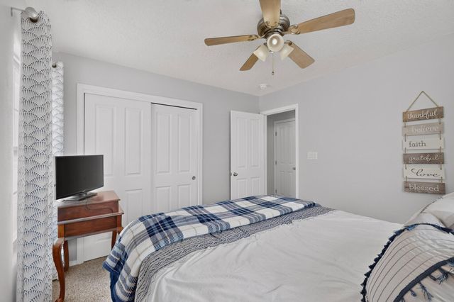 3735 Buckskin Loop NE, Rio Rancho, NM 87144