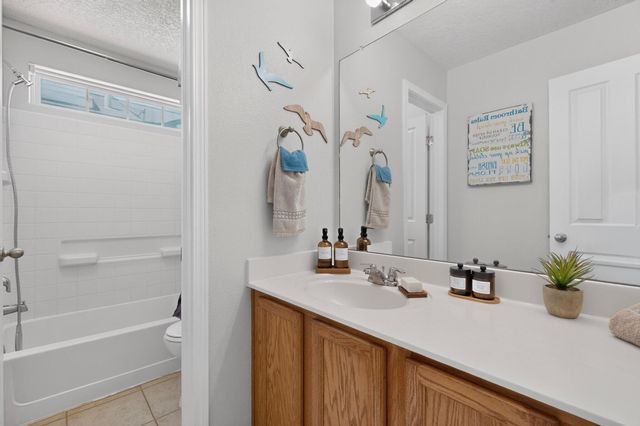 3735 Buckskin Loop NE, Rio Rancho, NM 87144
