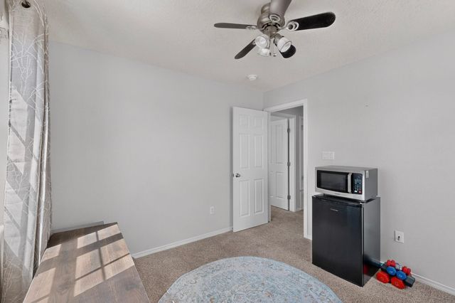 3735 Buckskin Loop NE, Rio Rancho, NM 87144