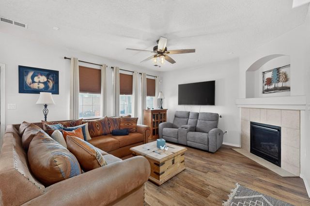 3735 Buckskin Loop NE, Rio Rancho, NM 87144