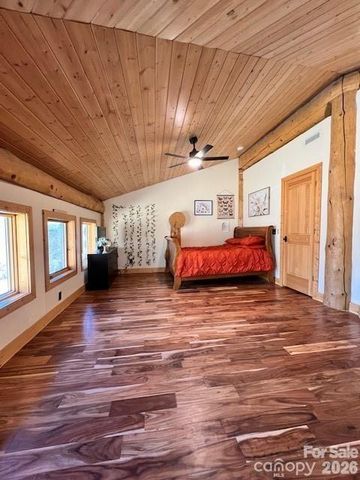 51 Airport Road, Mars Hill, NC 28754