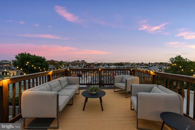 1736 V ST NW, Washington, DC 20009
