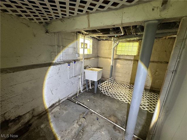 13302 Durkee Avenue, Cleveland, OH 44105