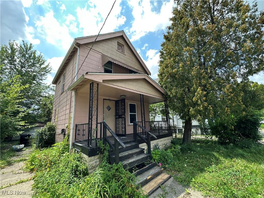 13302 Durkee Avenue, Cleveland, OH 44105