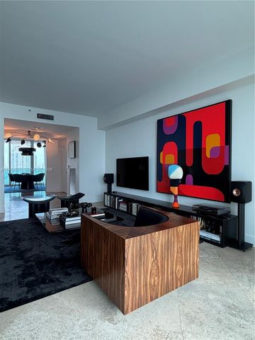 300 S Pointe Dr 2106, Miami Beach, FL 33139