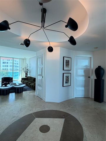 300 S Pointe Dr 2106, Miami Beach, FL 33139