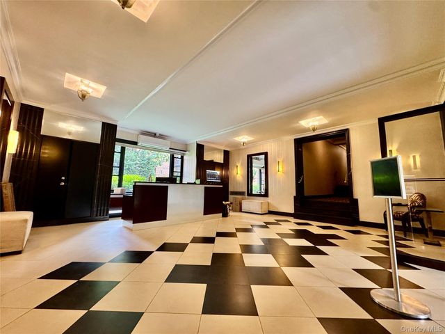 113-14 72nd Road 1M, Forest Hills, NY 11375