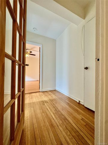 113-14 72nd Road 1M, Forest Hills, NY 11375