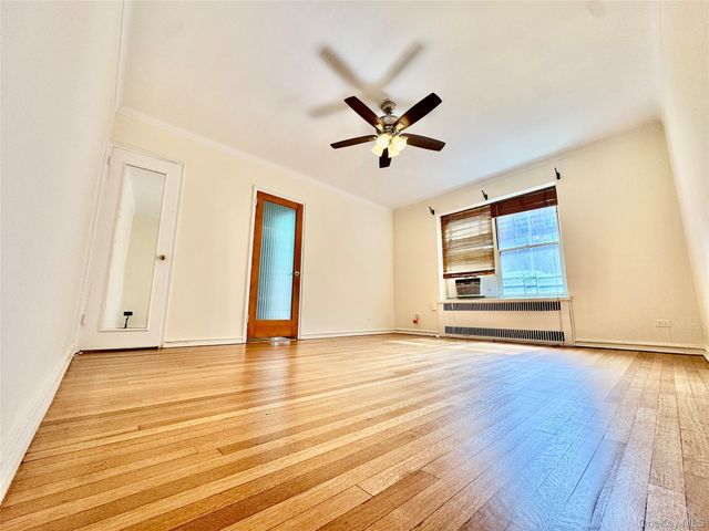 113-14 72nd Road 1M, Forest Hills, NY 11375