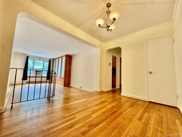 113-14 72nd Road 1M, Forest Hills, NY 11375