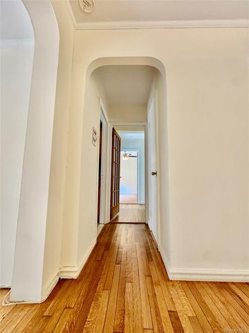 113-14 72nd Road 1M, Forest Hills, NY 11375