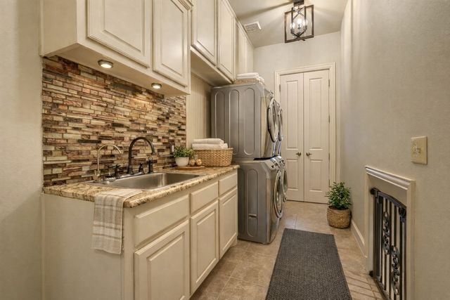 103 Fireside Court, Mclendon Chisholm, TX 75032