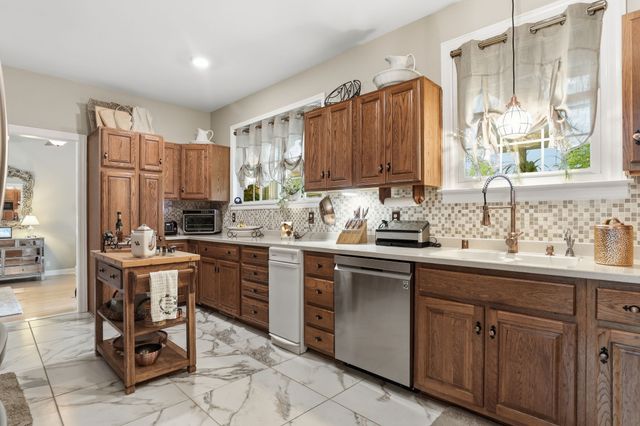 201 Buchanan Cir, Hendersonville, TN 37075
