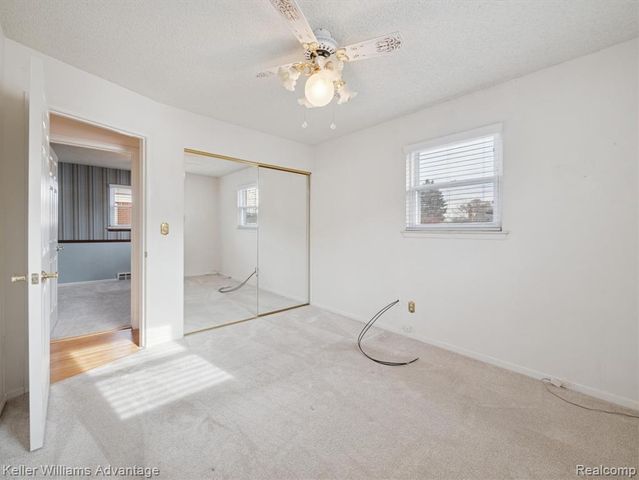 6450 Fenton Street, Dearborn Heights, MI 48127