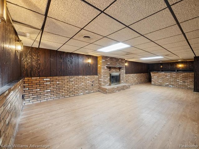 6450 Fenton Street, Dearborn Heights, MI 48127