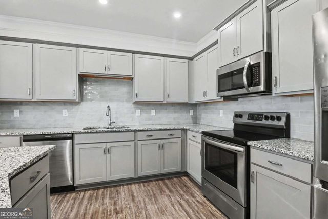 204 Cranston Drive, Ball Ground, GA 30107