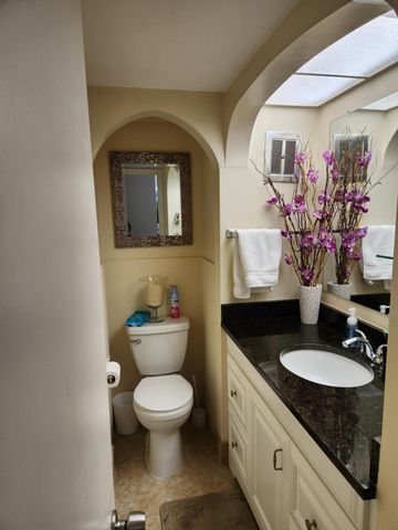 148 Yacht Club Drive 10, North Palm Beach, FL 33408